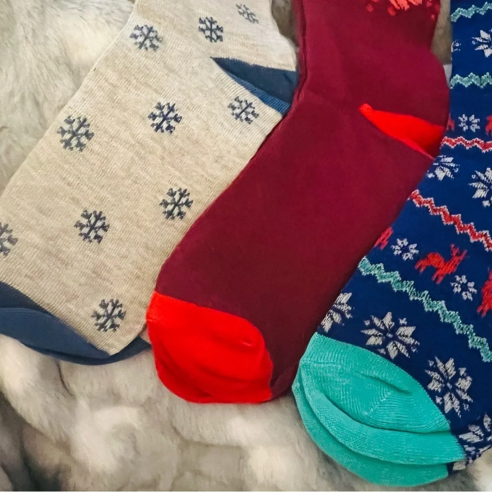COLORFUL WINTER SOCKS 3 PAIRS